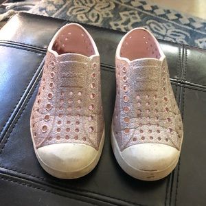 Natives Jefferson bling glitter slip on vegan Sneaker